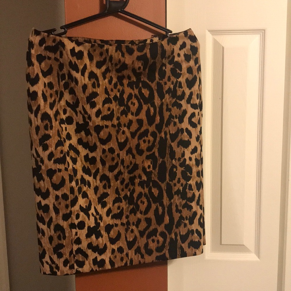 Leopard print skirt